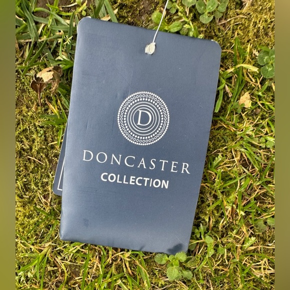 NWT Doncaster Collection Ankle Pants - size 4 - Picture 8 of 8